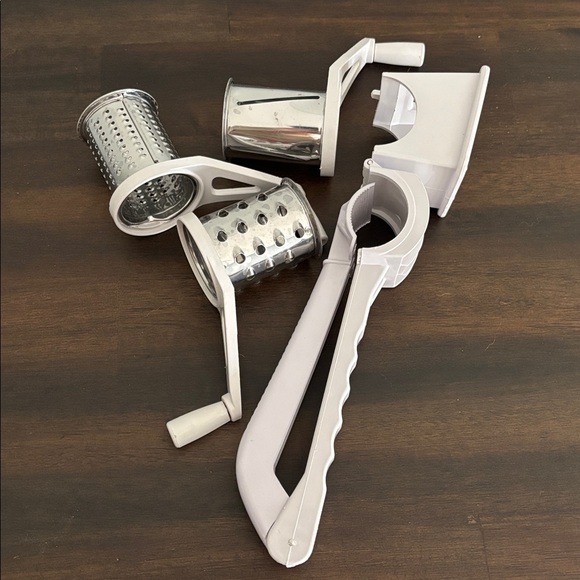 Kitchen Essentials Set - Picture 2 of 2